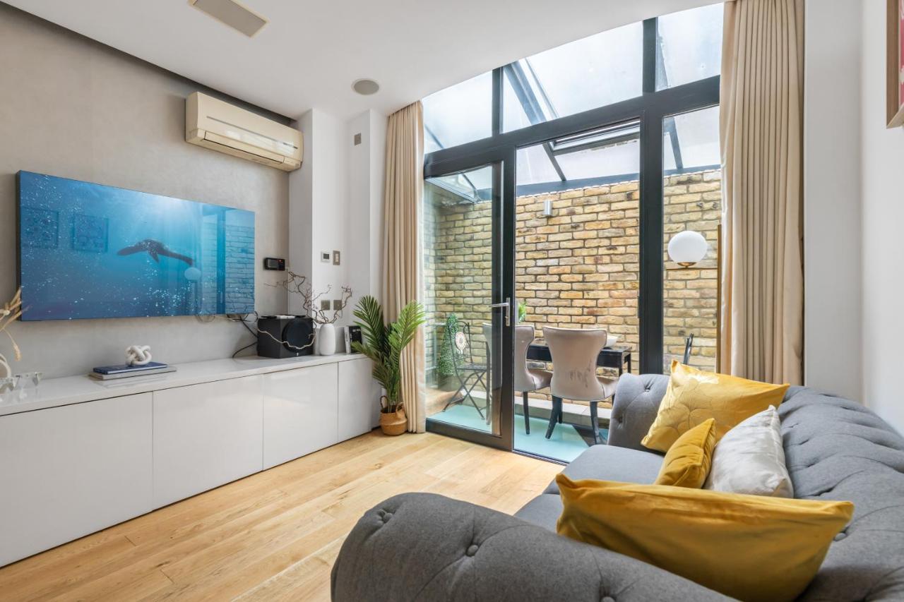 Trafalgar Square Arty Apartment Londra Esterno foto
