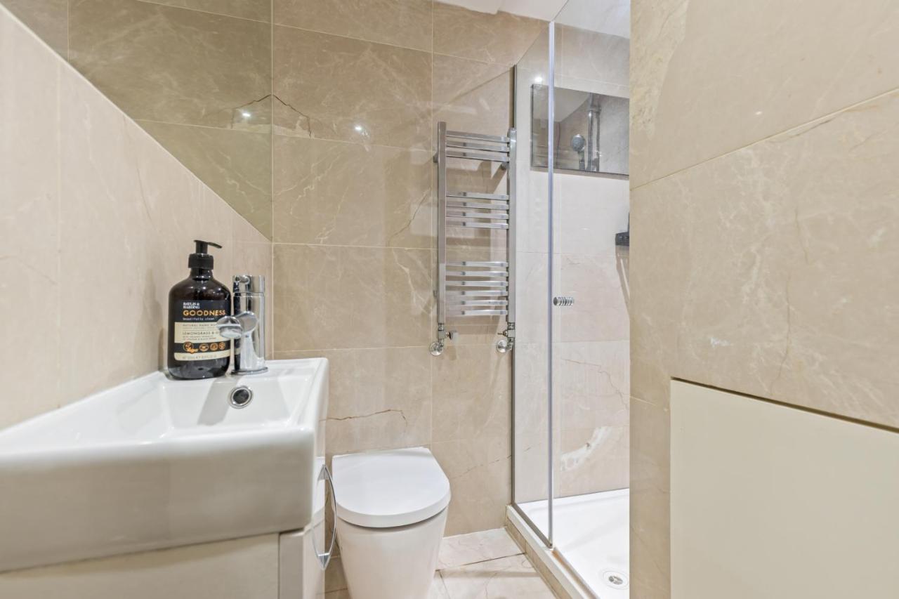 Trafalgar Square Arty Apartment Londra Esterno foto